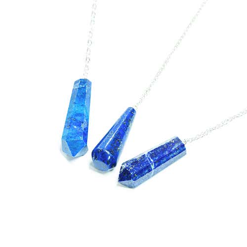 Kyvadlo z lapisu lazuli