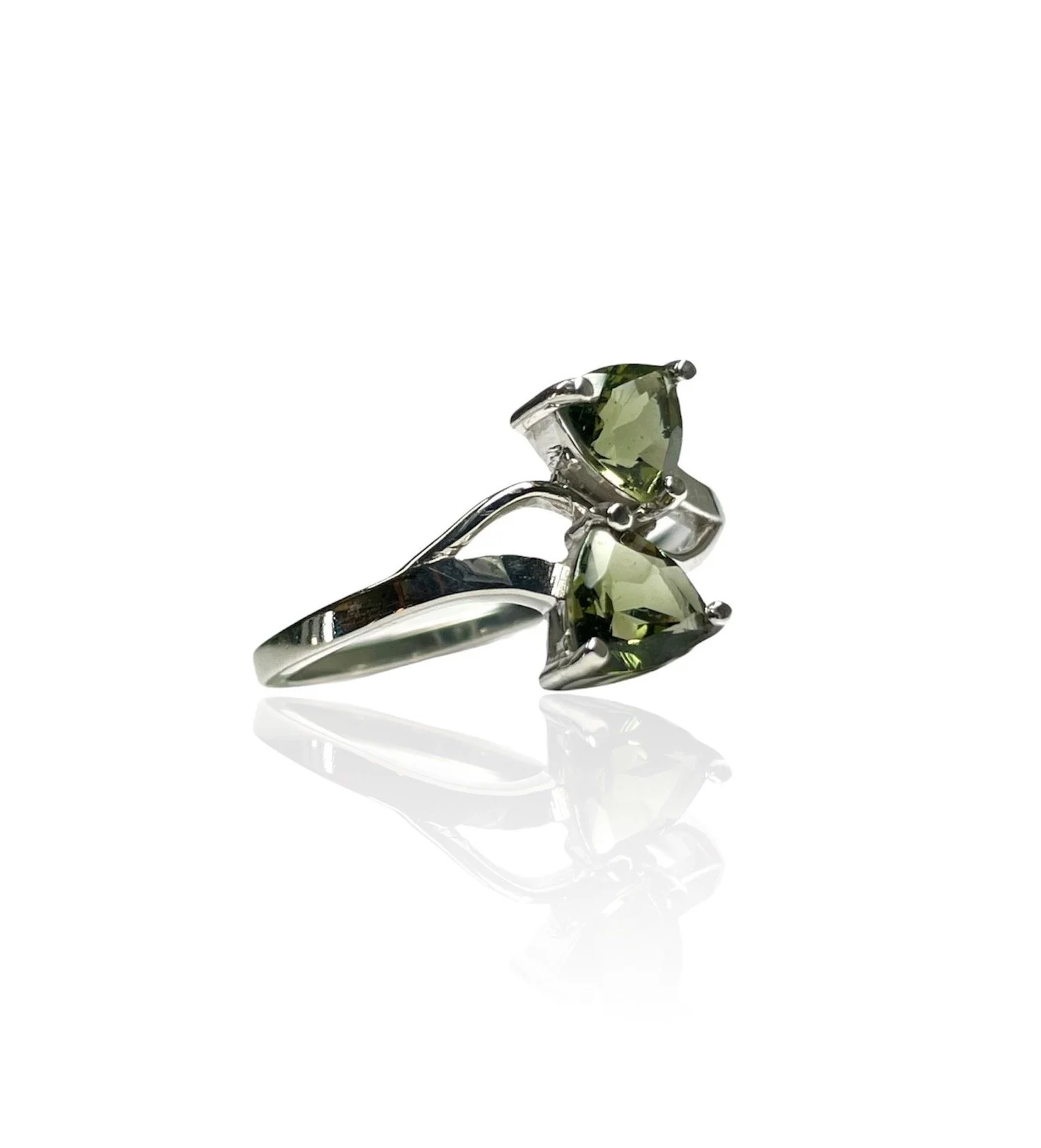 Moldavite ring trilliant