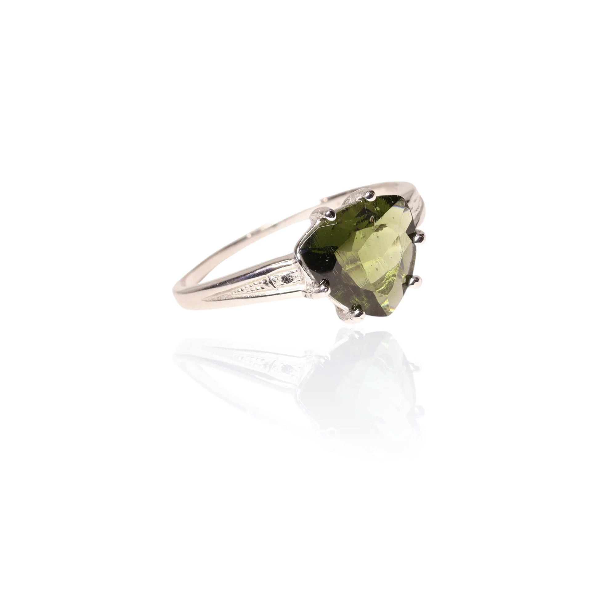 Moldavite ring trilliant